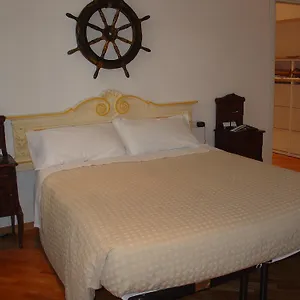 citys-house-guest-house.italymilanhotels.net/